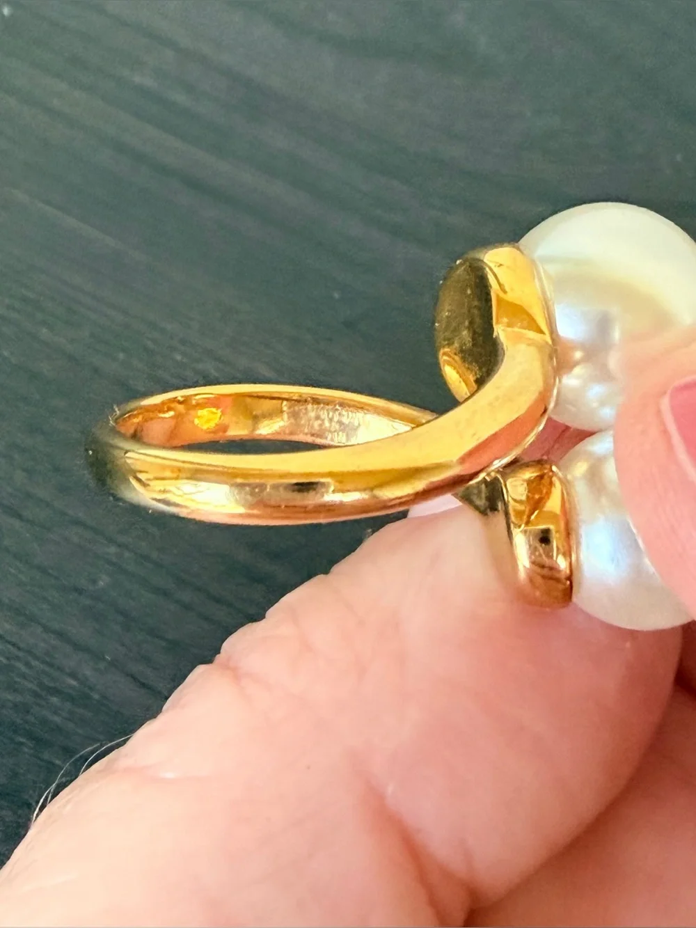 Luminous Gold Pearl Open-Top Ring in White Pearl